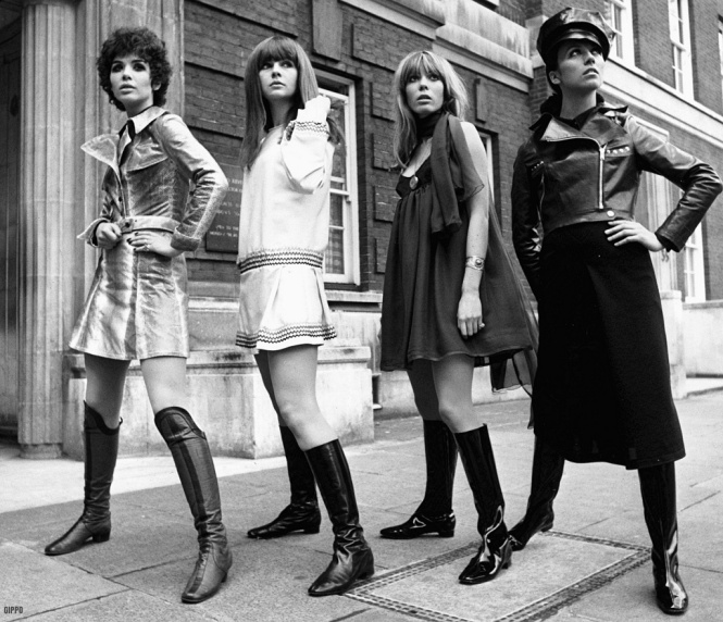 1960s fashion dress
